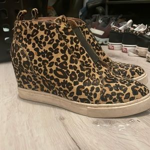 Size 4 1/2 wedged sneaker